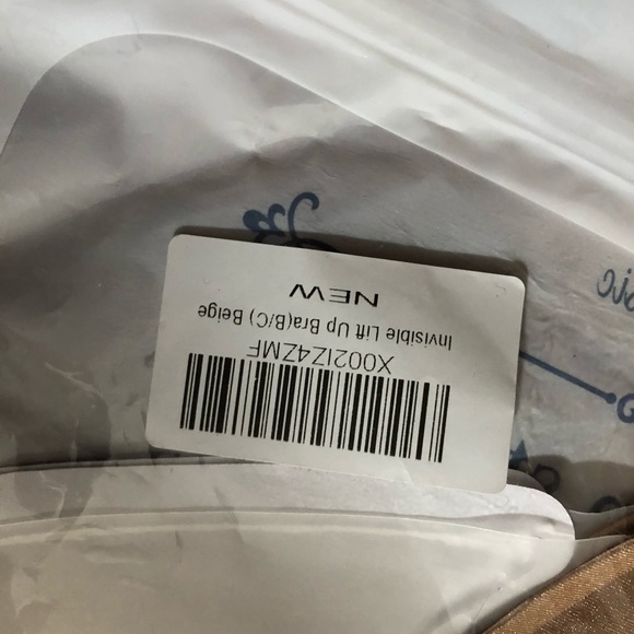 Strapless Lift Up Invisible Bra and Tape - Picture 6 of 8